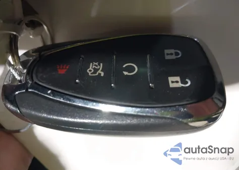 2018 Chevrolet Malibu 1Ls z USA, uszkodzony, nr VIN 1G1ZB5STXJF114634